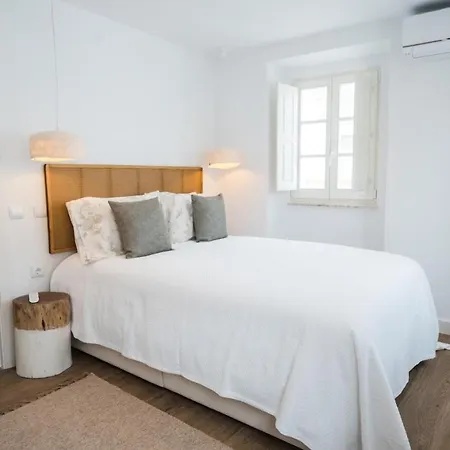 The Bird House Nazaré