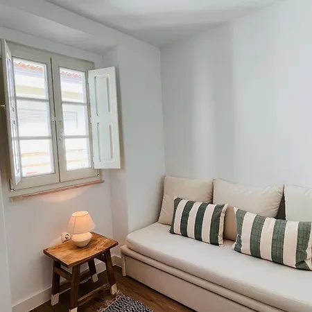 The Bird House Apartment *